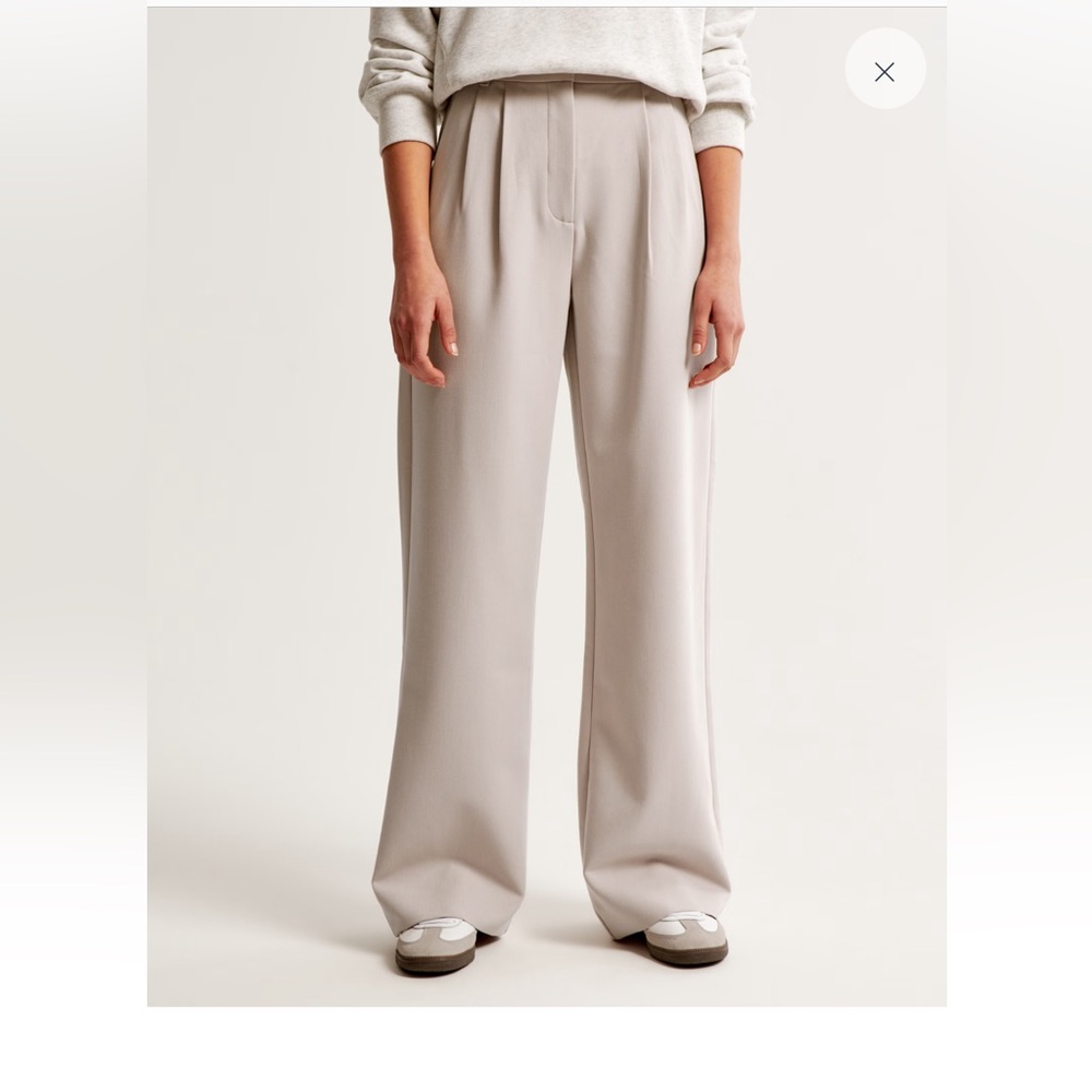 *NWT* Abercrombie & Fitch Sloane Tailored Wide Leg Pant